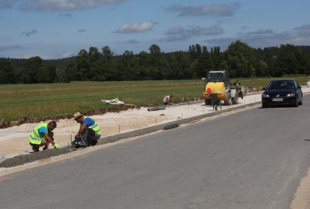 Izgradnja hodnika in kolesarske steze Cerknica  Dolenje Jezero 04 FOTO LJUBO VUKELIČ